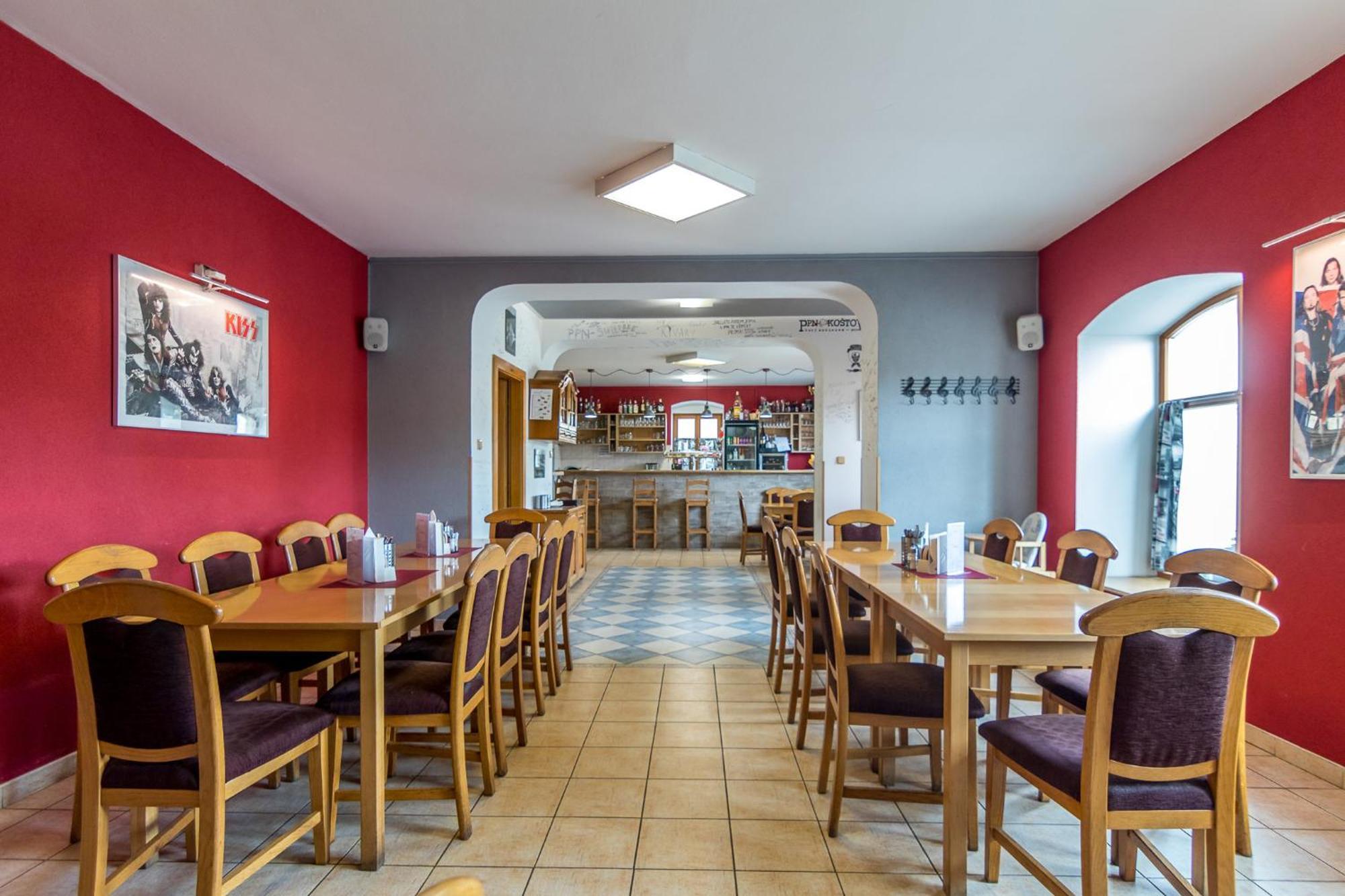 Penzion A Restaurace U Vladare Touzim Exterior photo